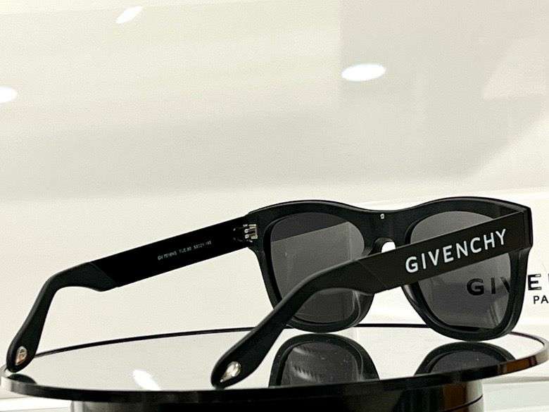 Picture of Givenchy Sunglasses _SKUfw46806232fw